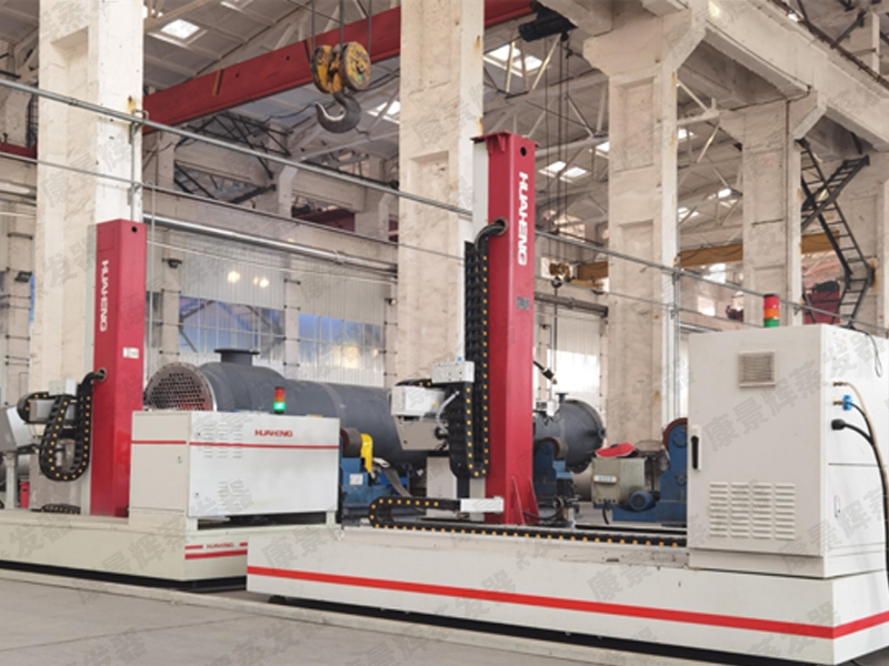 全自動(dòng)管板焊機(jī)